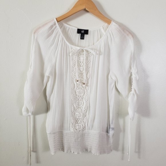 IZ Byer Crinkle Gauze Top White Small Crochet Boho Smocked Coastal Gypsie - Picture 1 of 8